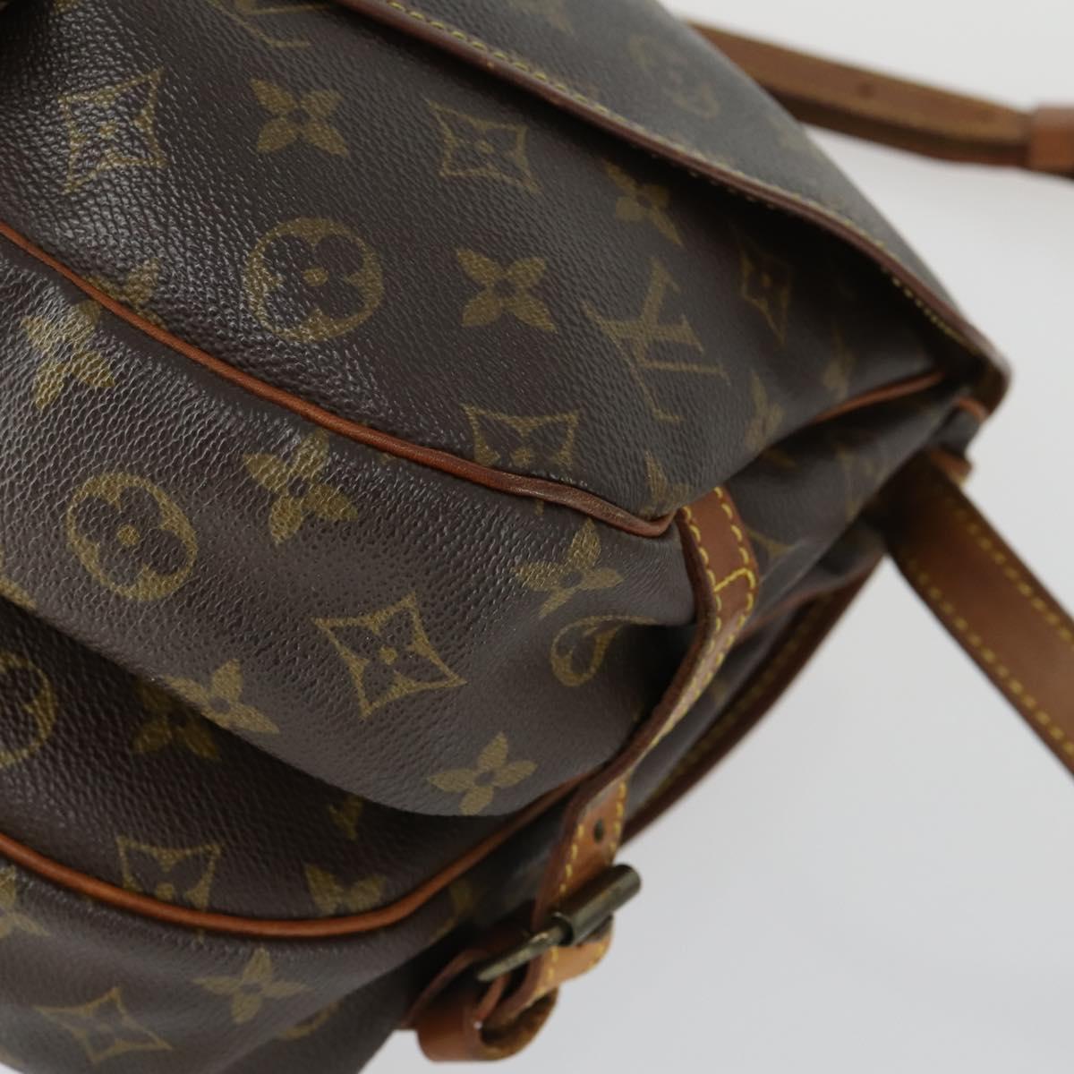 LOUIS VUITTON Monogram Saumur 30 Shoulder Bag M42256 LV Auth bs33030