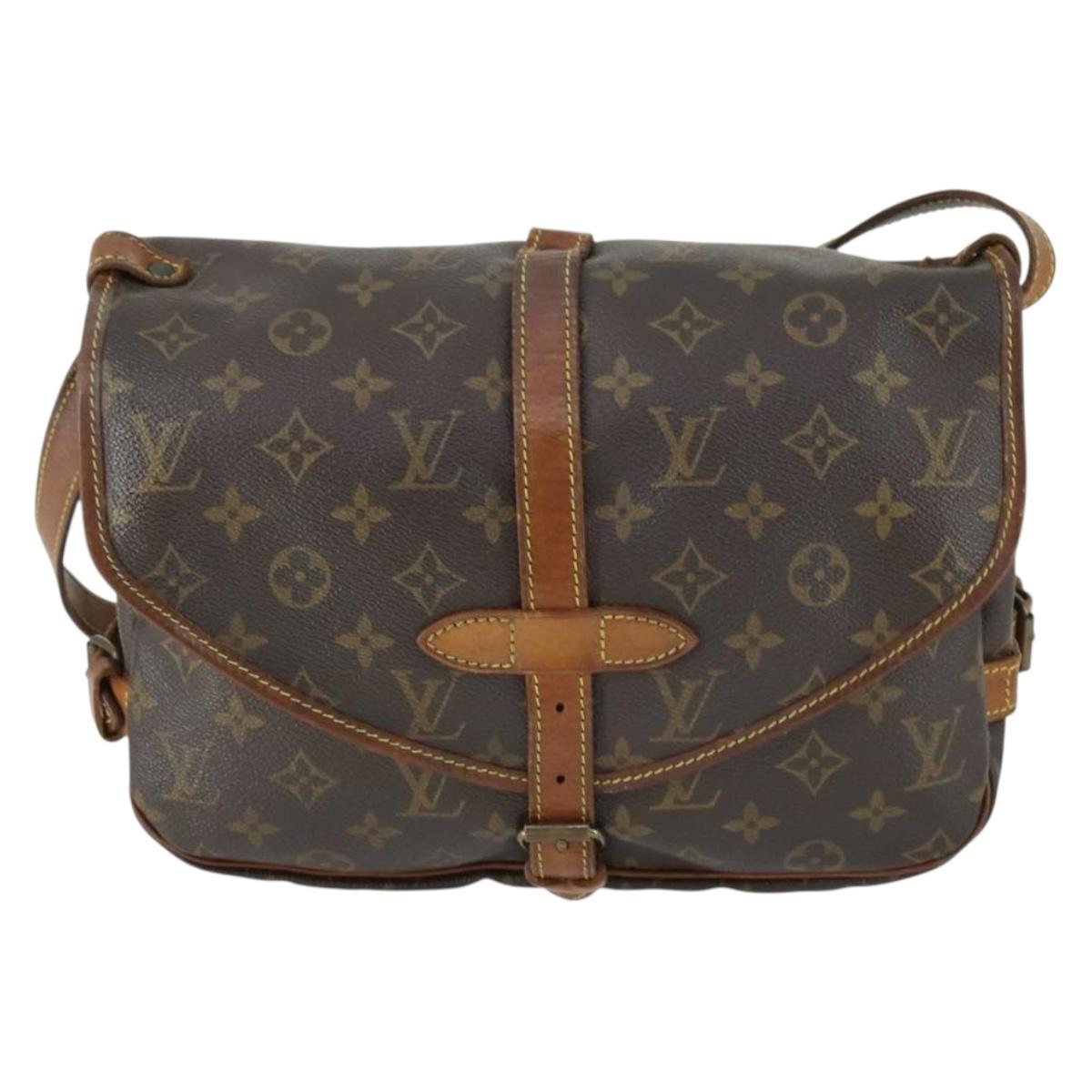 LOUIS VUITTON Monogram Saumur 30 Shoulder Bag M42256 LV Auth bs33030