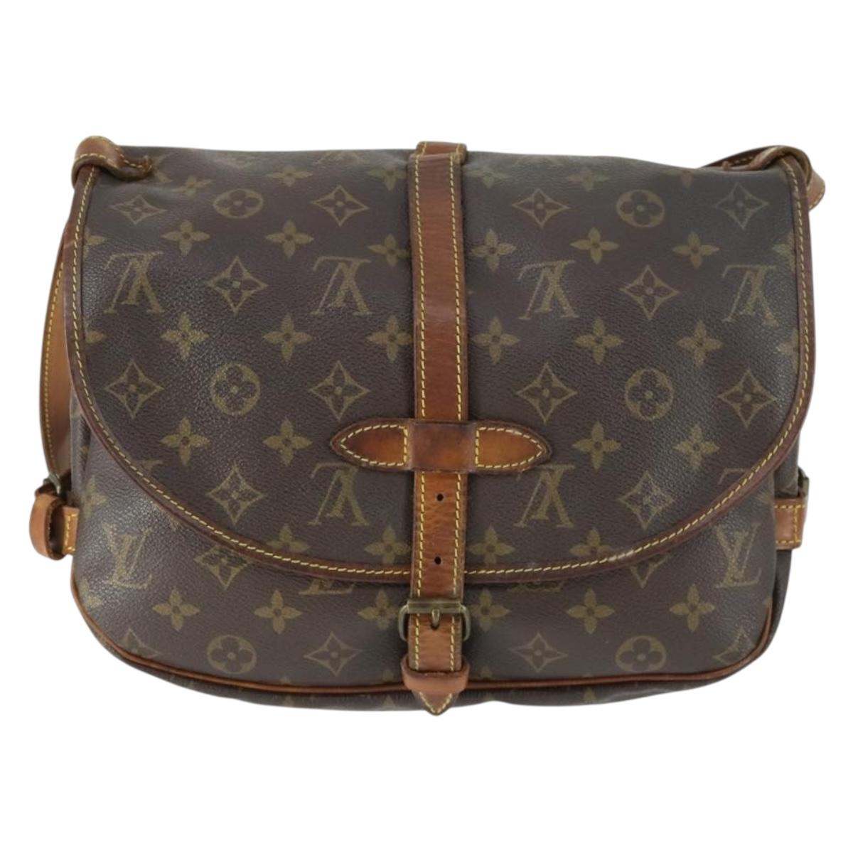 LOUIS VUITTON Monogram Saumur 30 Shoulder Bag M42256 LV Auth bs33030
