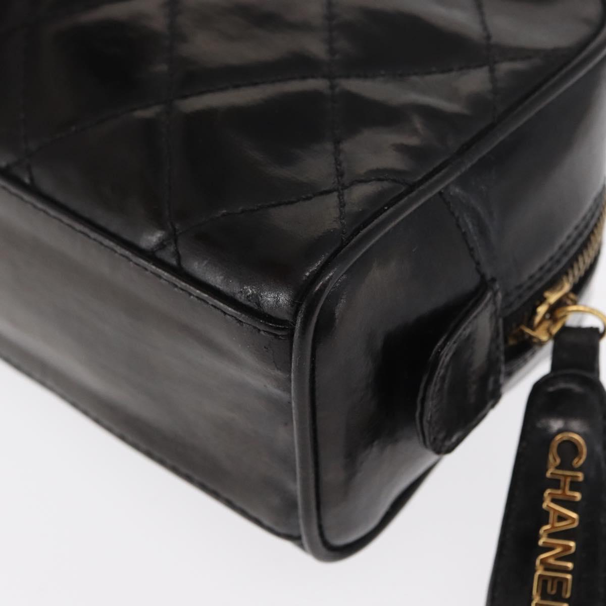 CHANEL Clutch Bag Patent leather Gold Black CC Auth bs33144