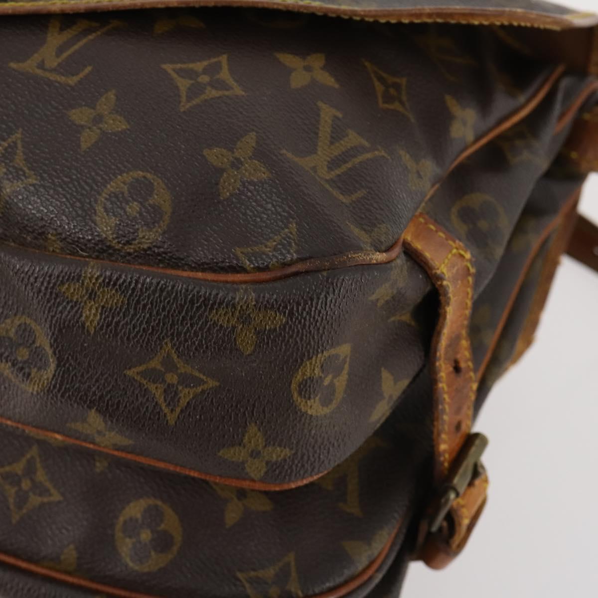 LOUIS VUITTON Monogram Saumur 30 Shoulder Bag M42256 LV Auth bs33212