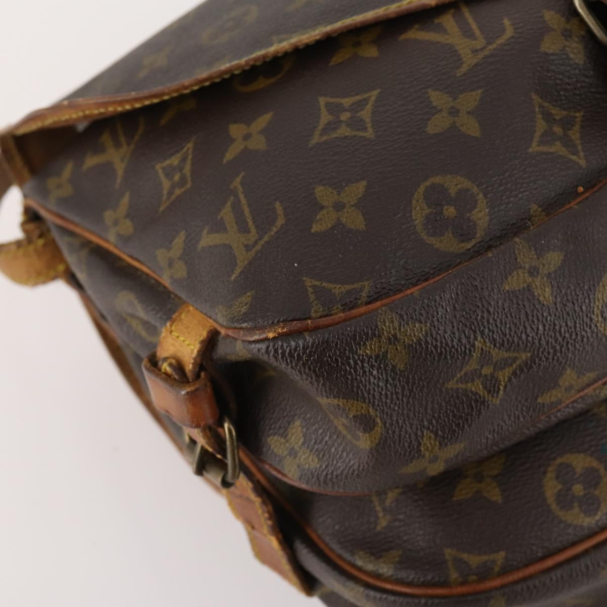 LOUIS VUITTON Monogram Saumur 30 Shoulder Bag M42256 LV Auth bs33212
