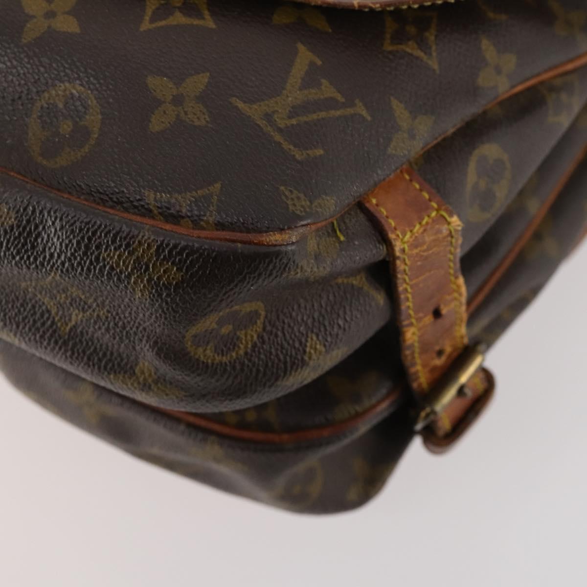LOUIS VUITTON Monogram Saumur 30 Shoulder Bag M42256 LV Auth bs33212
