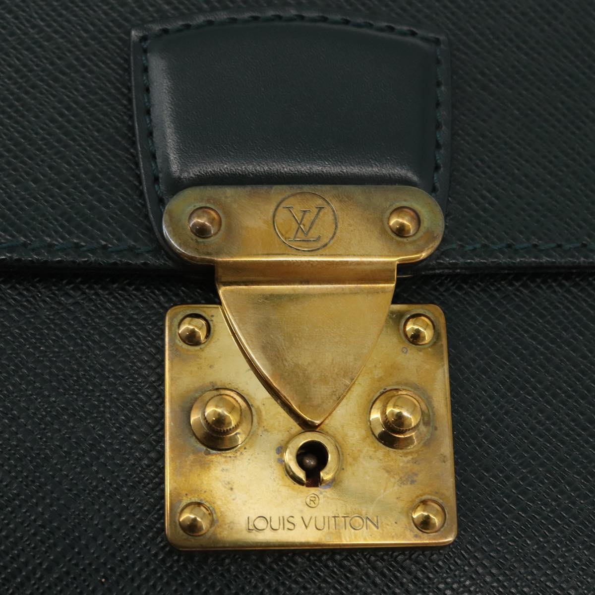 LOUIS VUITTON Taiga Serviette Kourad Business Bag Epicea T16786 LV Auth bs33330