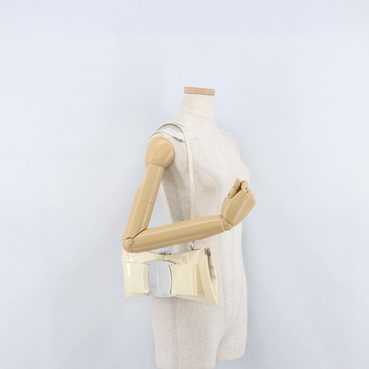 Salvatore Ferragamo Shoulder Bag Patent leather Cream Silver Auth bs33471