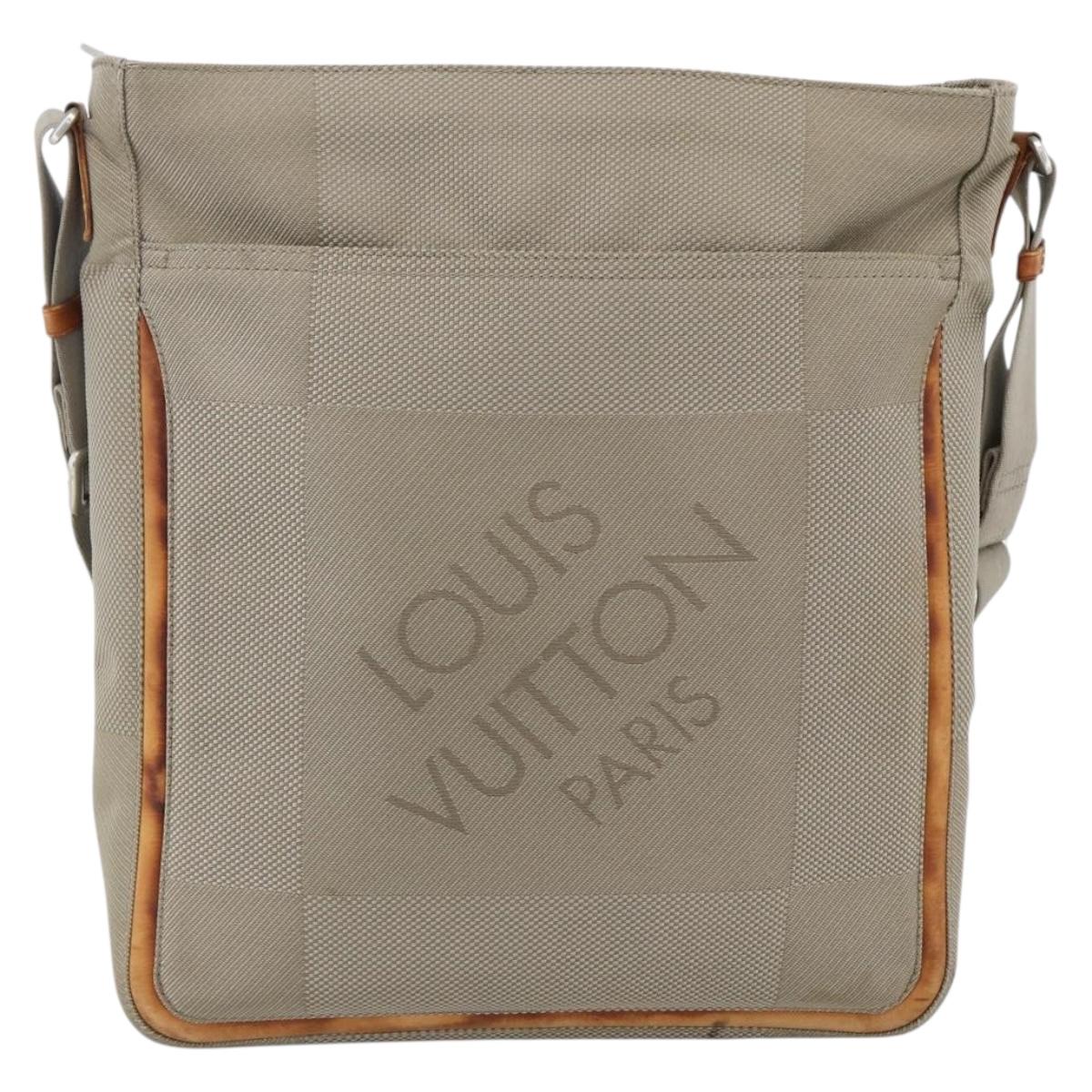 LOUIS VUITTON Damier Geant Compignon Messenger Bag Gray M93046 LV Auth bs33496