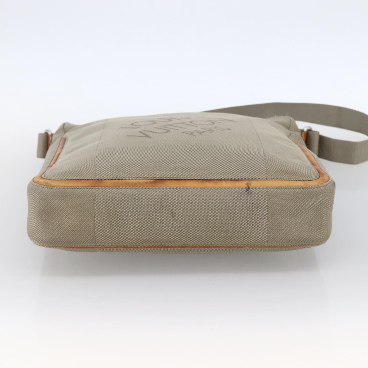 LOUIS VUITTON Damier Geant Compignon Messenger Bag Gray M93046 LV Auth bs33496