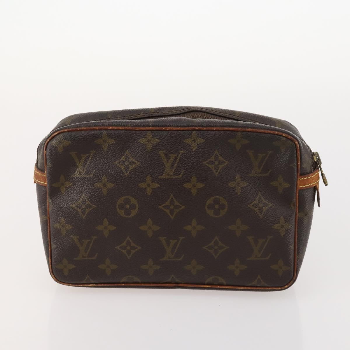 LOUIS VUITTON Monogram Taiga Clutch Bag 3 Set Grizzly LV Auth bs33543