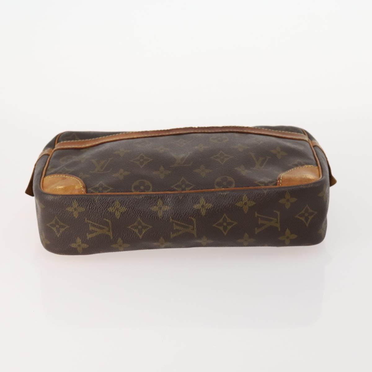 LOUIS VUITTON Monogram Taiga Clutch Bag 3 Set Grizzly LV Auth bs33543