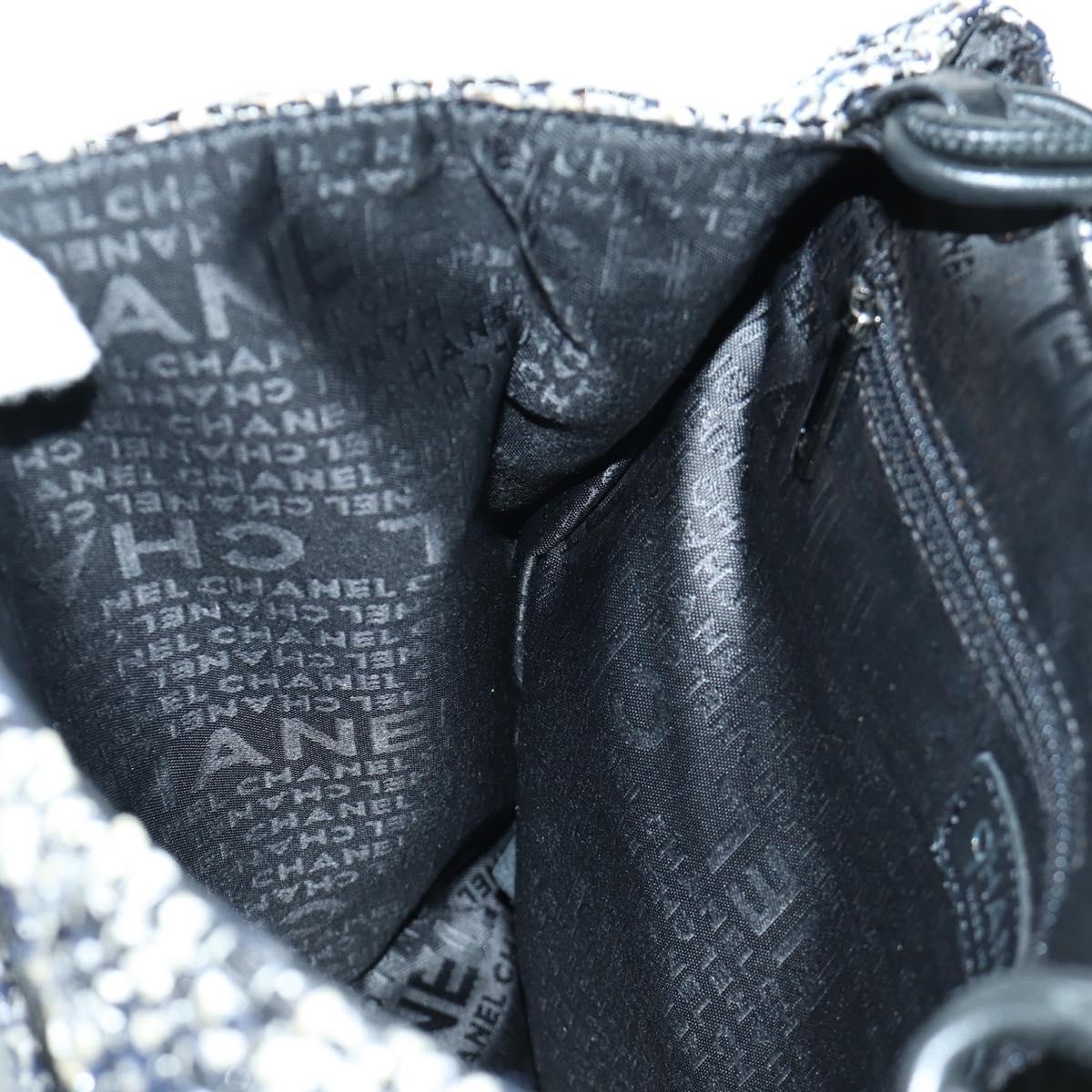 CHANEL Chain Shoulder Bag tweed White Black CC Auth bs33641V