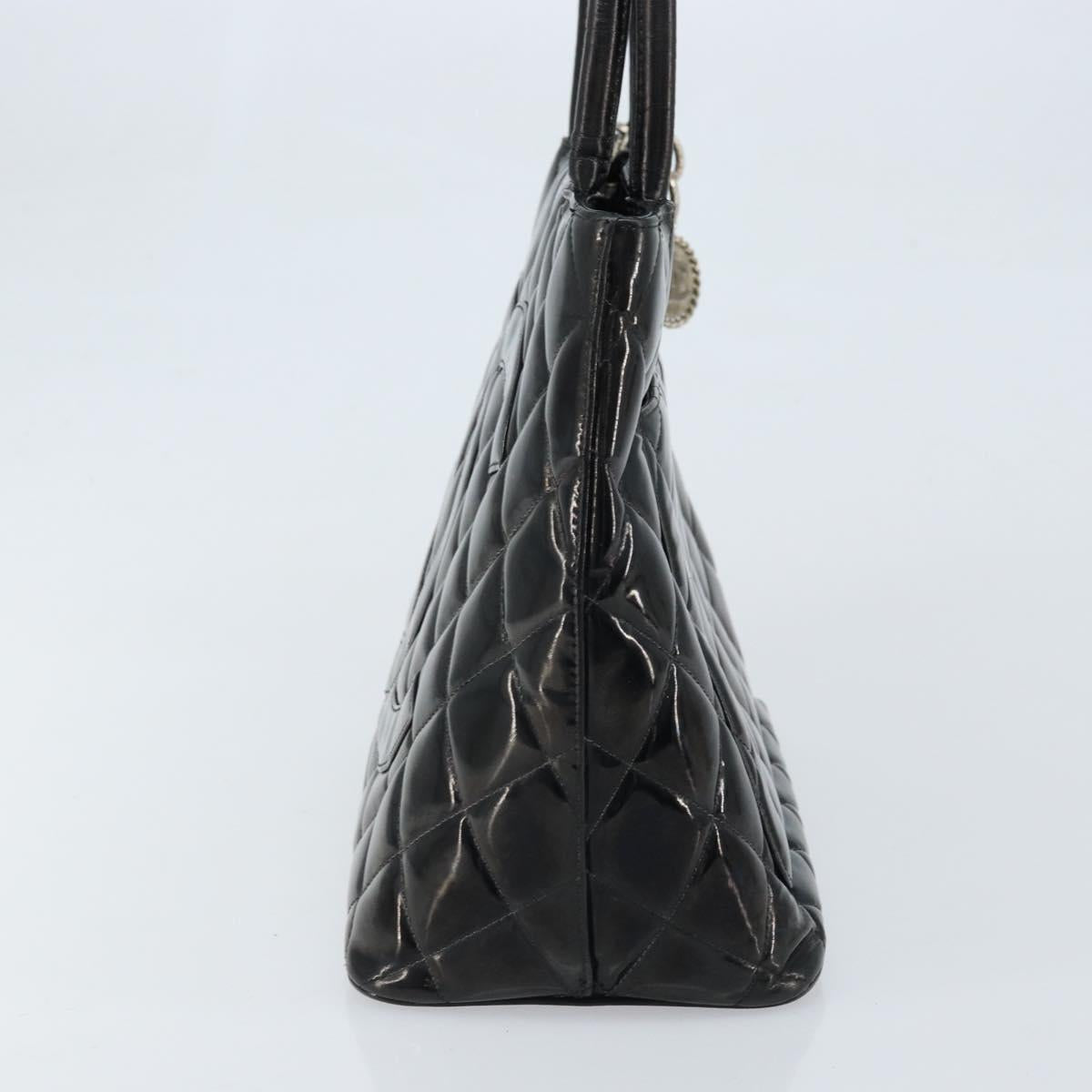 CHANEL Matelasse Reprint Tote Bag Patent leather Black CC Auth bs33721