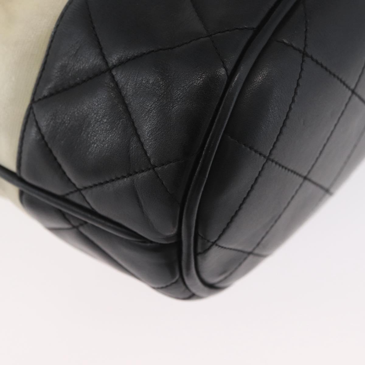 CHANEL Chain Shoulder Bag Leather Black White CC Auth bs33864