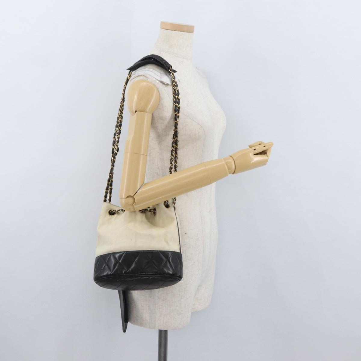 CHANEL Chain Shoulder Bag Leather Black White CC Auth bs33864