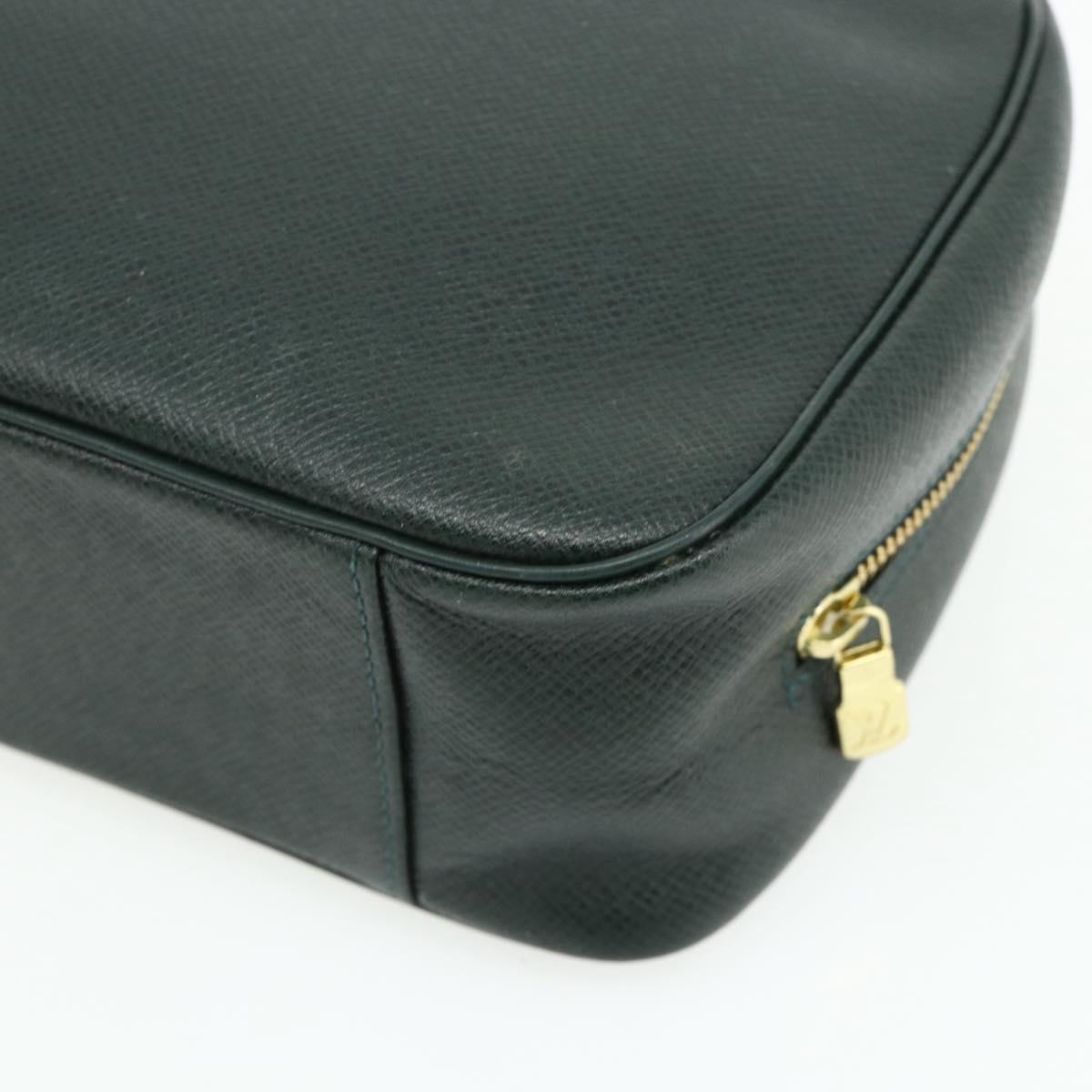 LOUIS VUITTON Taiga Trousse ToiletteGM Clutch Bag Epicea M30214 LV Auth bs34630