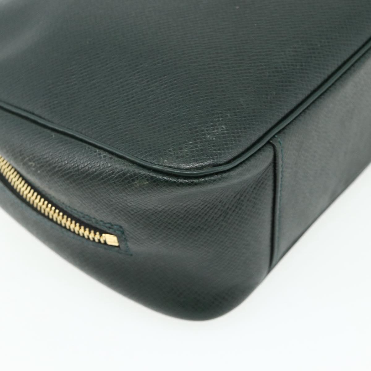 LOUIS VUITTON Taiga Trousse ToiletteGM Clutch Bag Epicea M30214 LV Auth bs34630