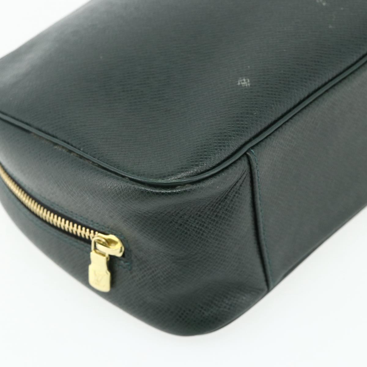 LOUIS VUITTON Taiga Trousse ToiletteGM Clutch Bag Epicea M30214 LV Auth bs34630