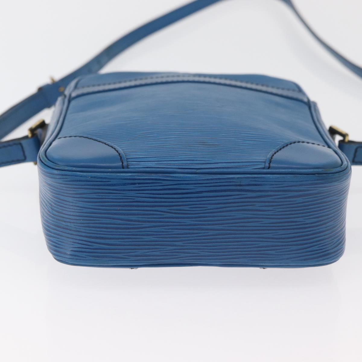 LOUIS VUITTON Epi Danube Shoulder Bag Blue M45635 LV Auth bs35000A