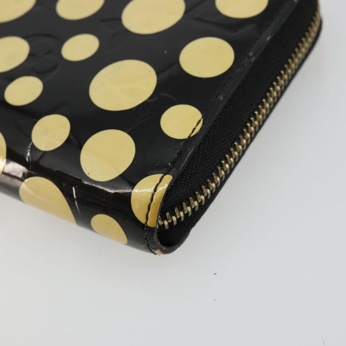 LOUIS VUITTON Vernis Yayoi Kusama Zippy Wallet White Black M91573 Auth bs35097A