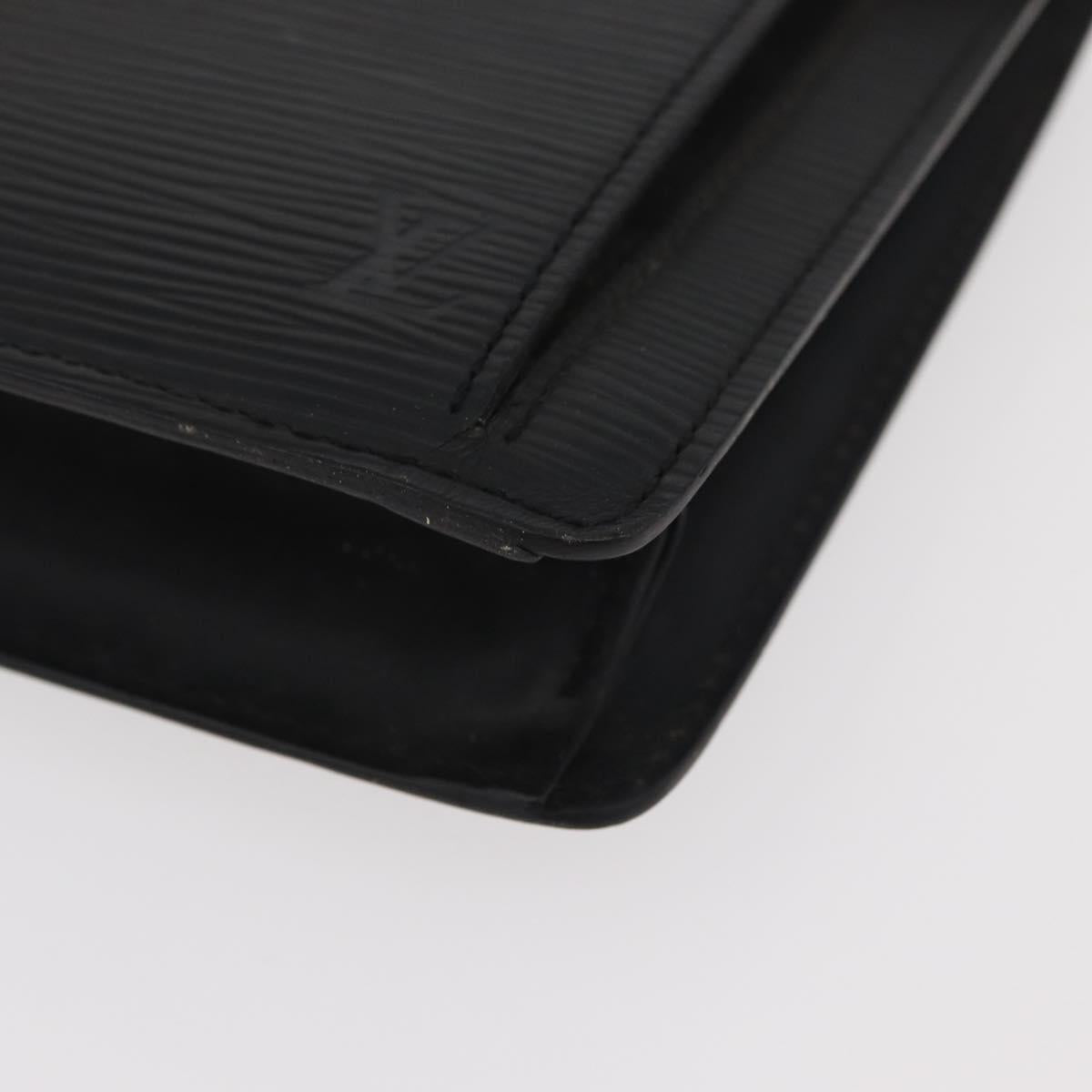 LOUIS VUITTON Epi Serie Dragonne Clutch Bag Black Noir M52612 LV Auth bs35123