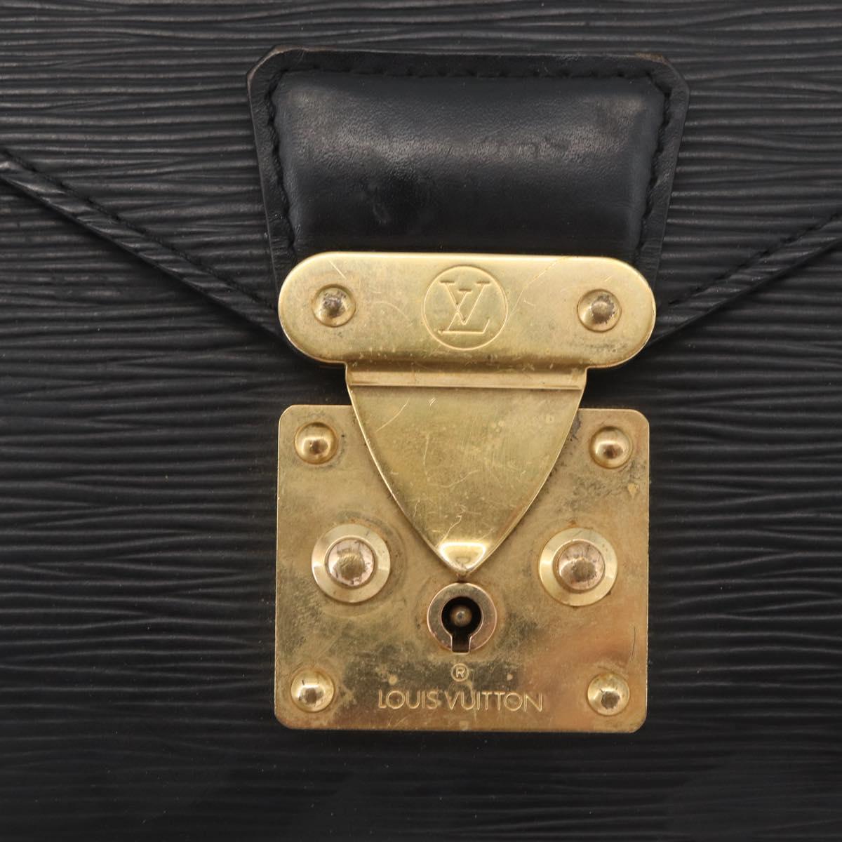 LOUIS VUITTON Epi Serie Dragonne Clutch Bag Black Noir M52612 LV Auth bs35123