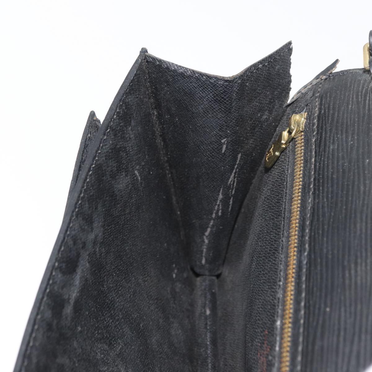 LOUIS VUITTON Epi Serie Dragonne Clutch Bag Black Noir M52612 LV Auth bs35123