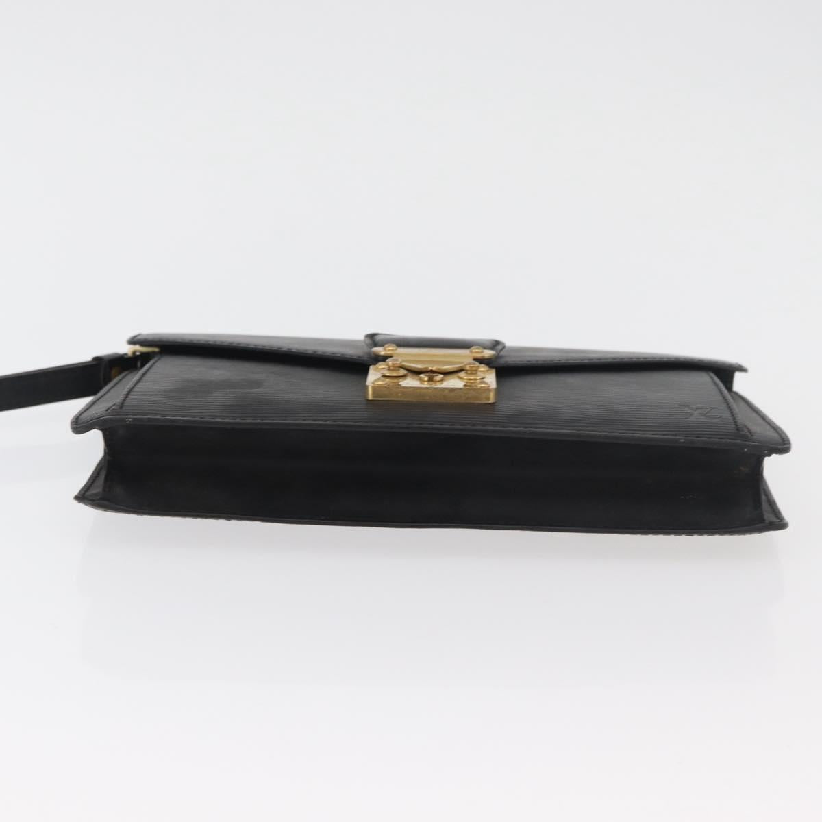 LOUIS VUITTON Epi Serie Dragonne Clutch Bag Black Noir M52612 LV Auth bs35123