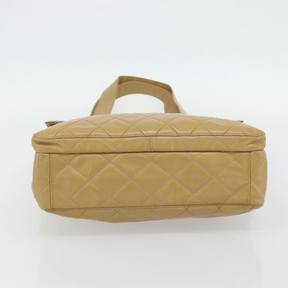 CHANEL Matelasse Tote Bag Patent Leather Beige Gold CC Auth bs35345