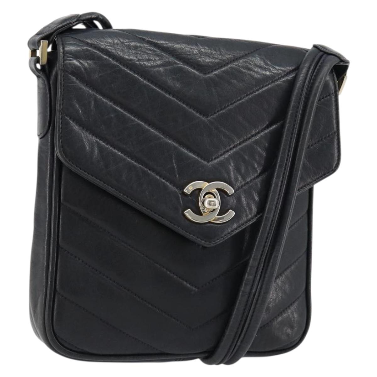 CHANEL V Stitch Shoulder Bag Lamb Skin Navy Gold CC Auth bs35440
