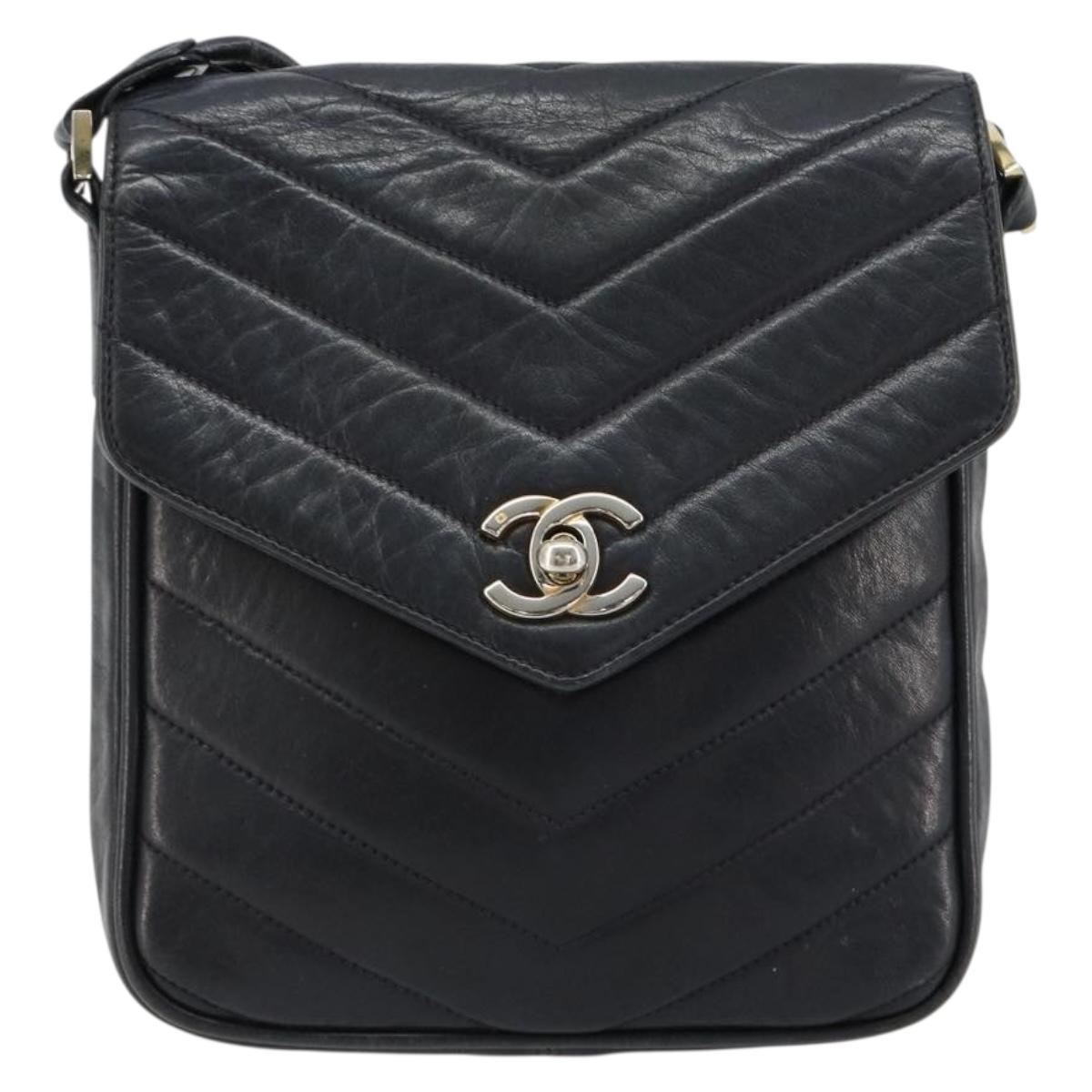 CHANEL V Stitch Shoulder Bag Lamb Skin Navy Gold CC Auth bs35440