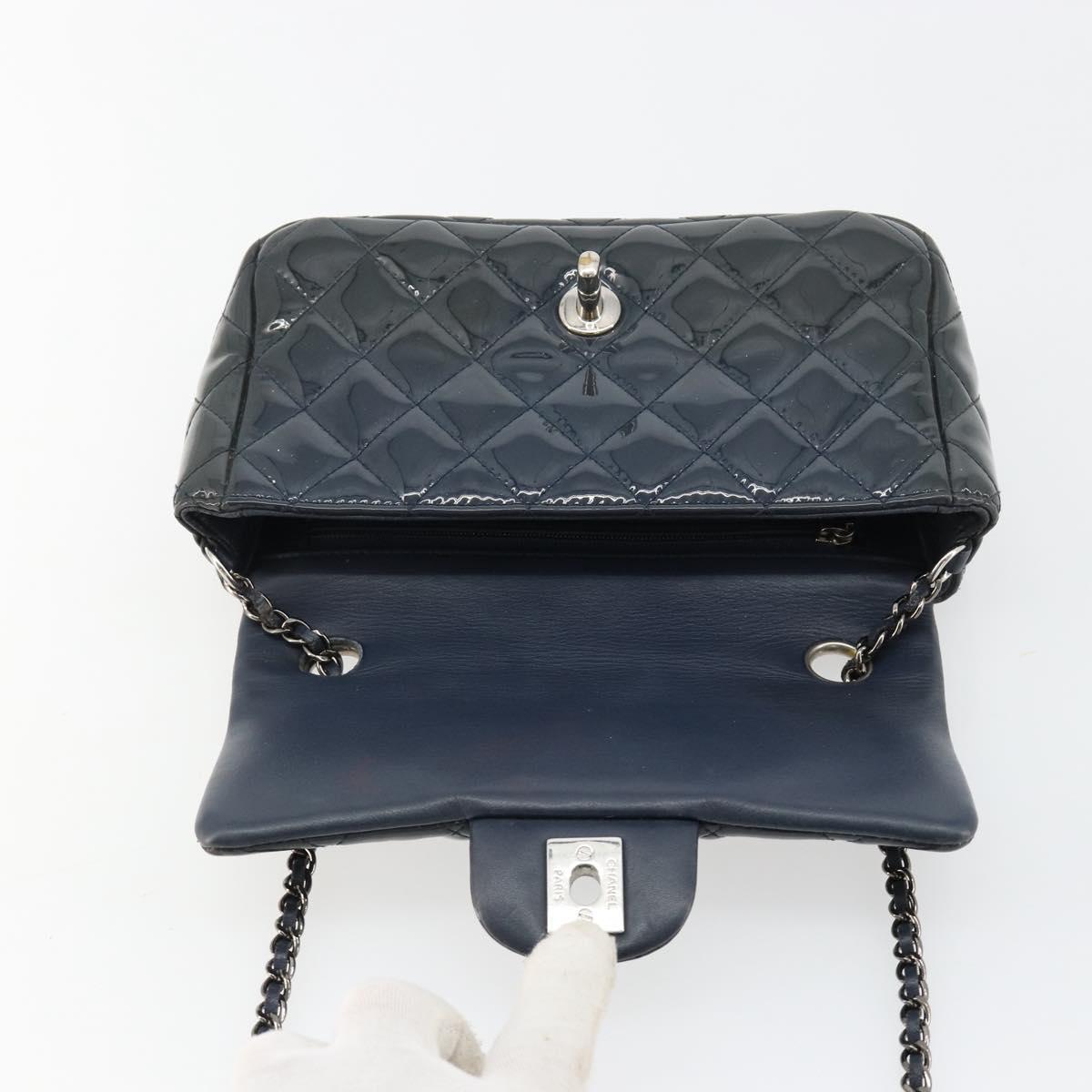 CHANEL Matelasse Chain Shoulder Bag Patent Leather Navy Silver CC Auth bs35473A