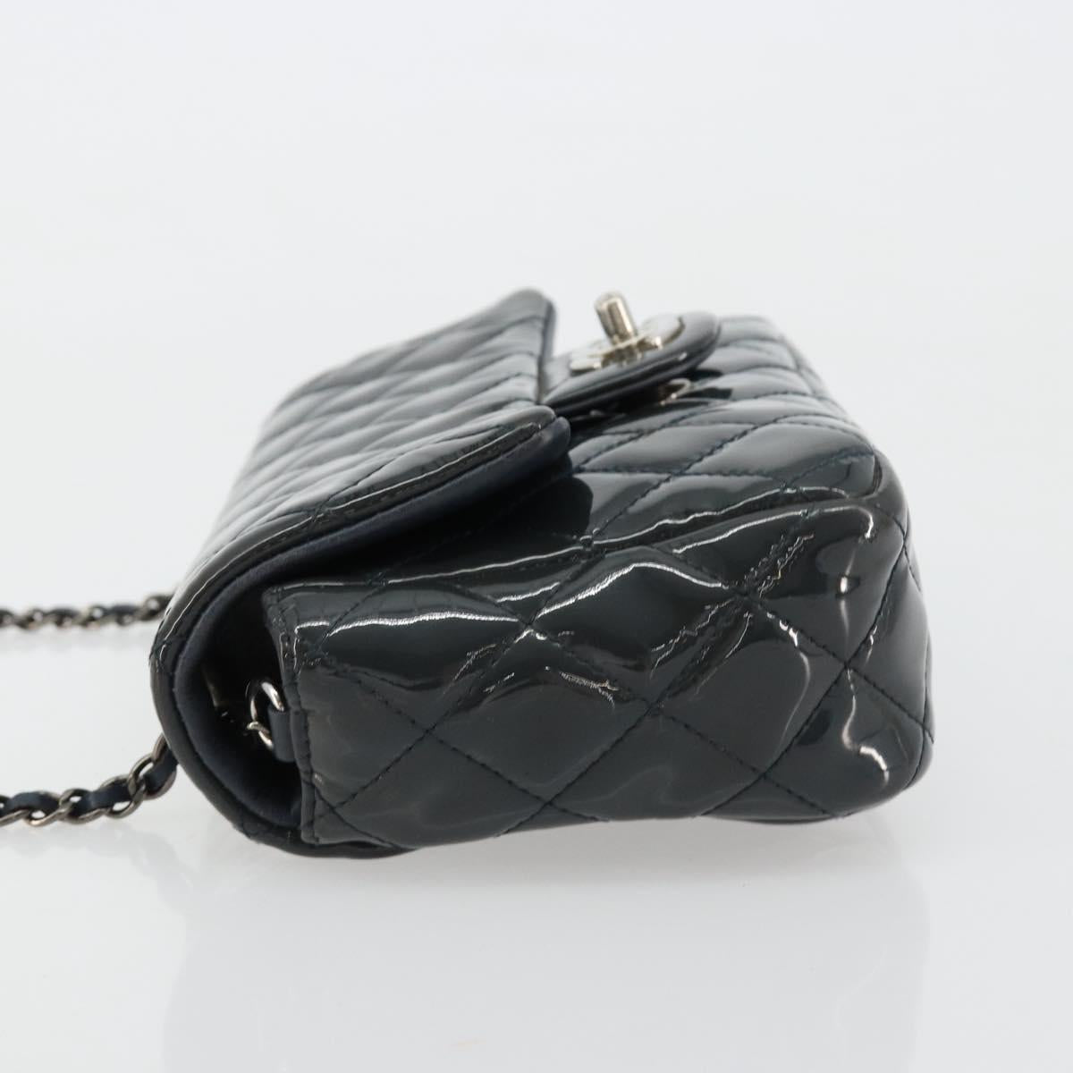 CHANEL Matelasse Chain Shoulder Bag Patent Leather Navy Silver CC Auth bs35473A