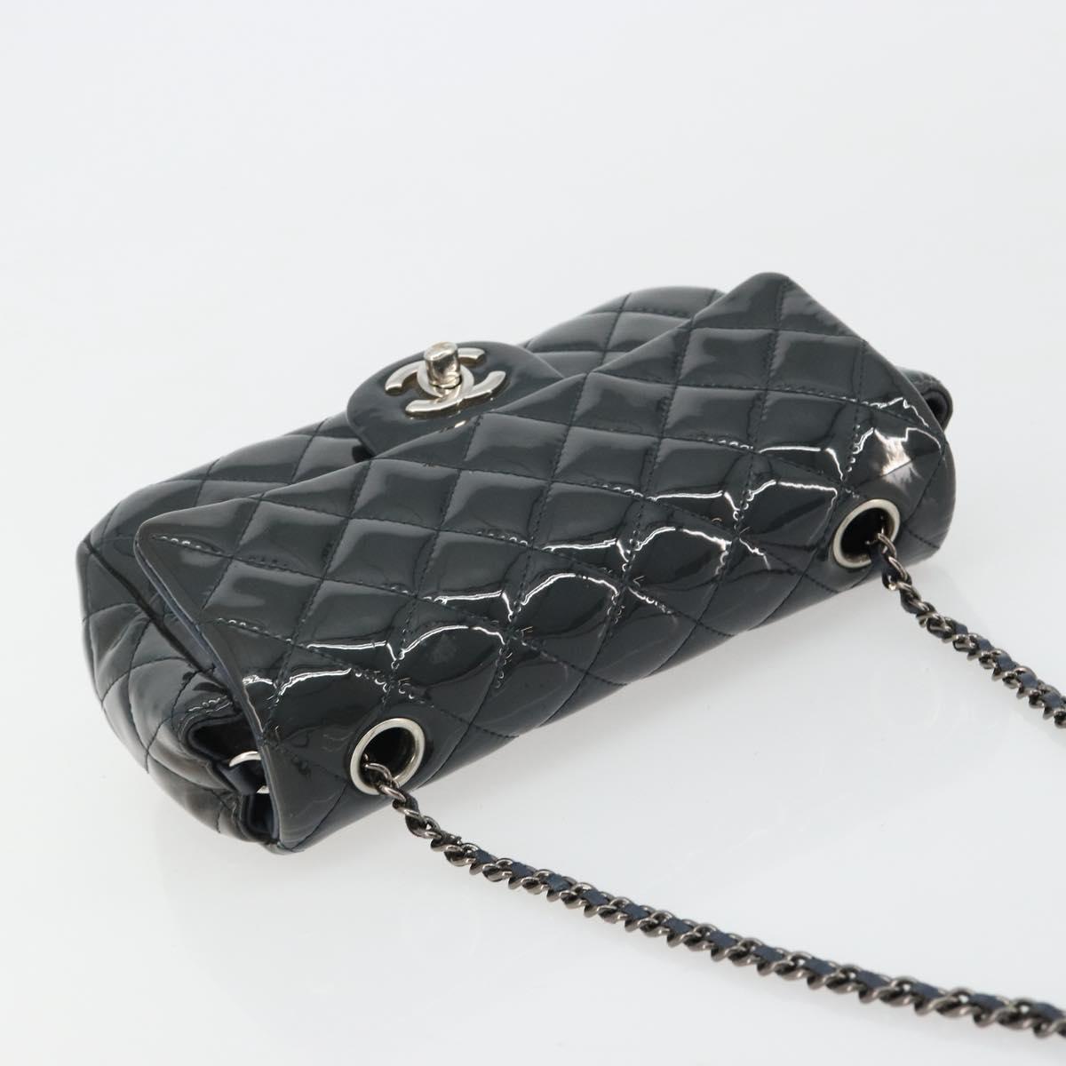 CHANEL Matelasse Chain Shoulder Bag Patent Leather Navy Silver CC Auth bs35473A