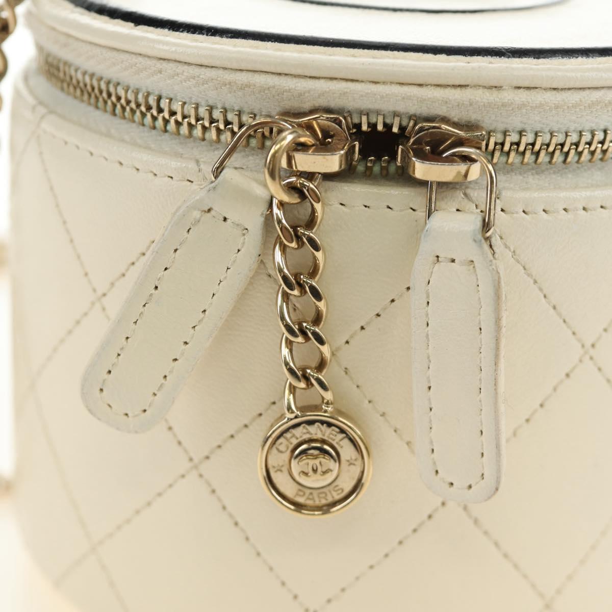 CHANEL Matelasse Chain Shoulder Bag Leather White Gold CC Auth bs35547SAM