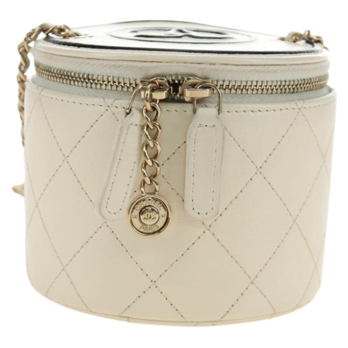 CHANEL Matelasse Chain Shoulder Bag Leather White Gold CC Auth bs35547SAM