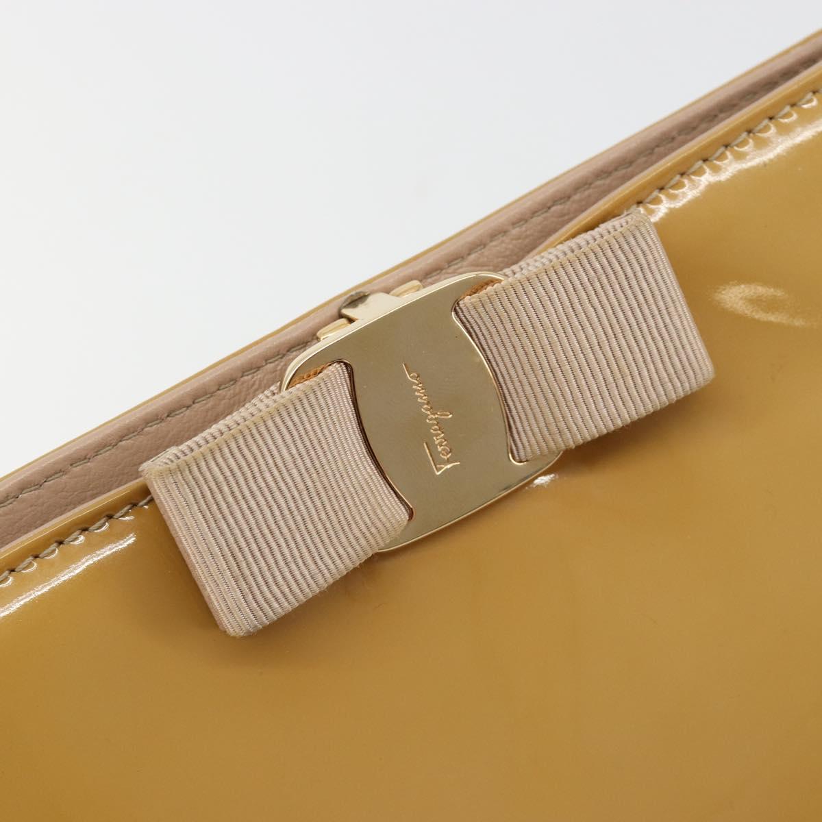 Salvatore Ferragamo Vara Ribbon Chain Bag Patent leather Beige Gold Auth bs35603