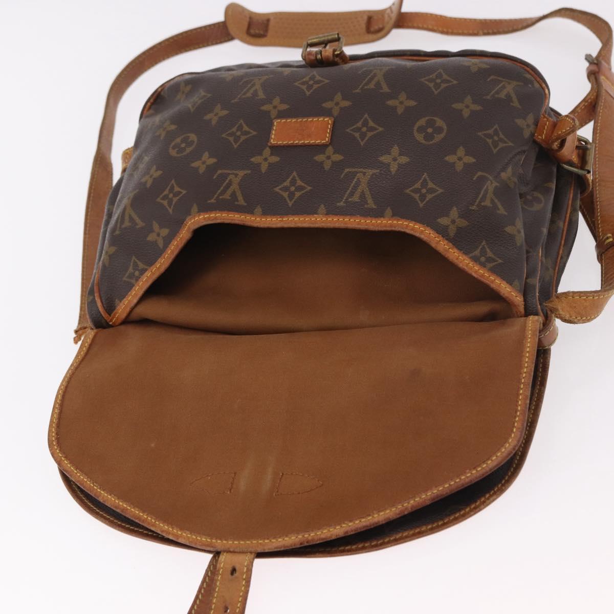 LOUIS VUITTON Monogram Saumur 30 Shoulder Bag M42256 LV Auth bs35731
