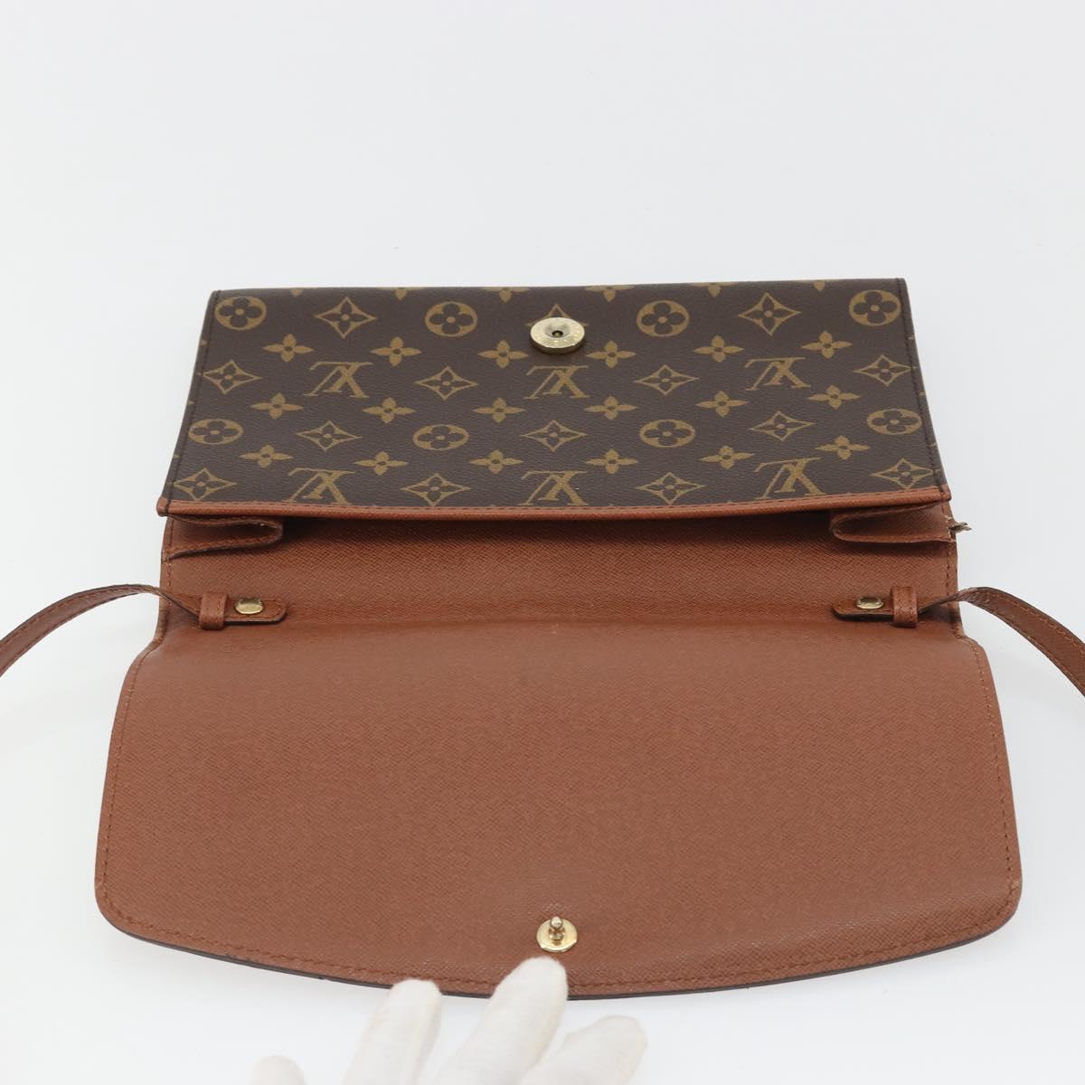 LOUIS VUITTON Monogram Bordeaux 27 Shoulder Bag M51797 LV Auth bs35967