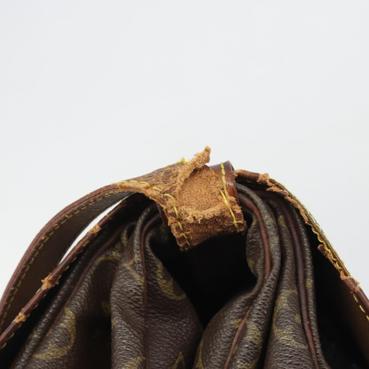 LOUIS VUITTON Monogram Saumur 35 Shoulder Bag M42254 LV Auth bs36035