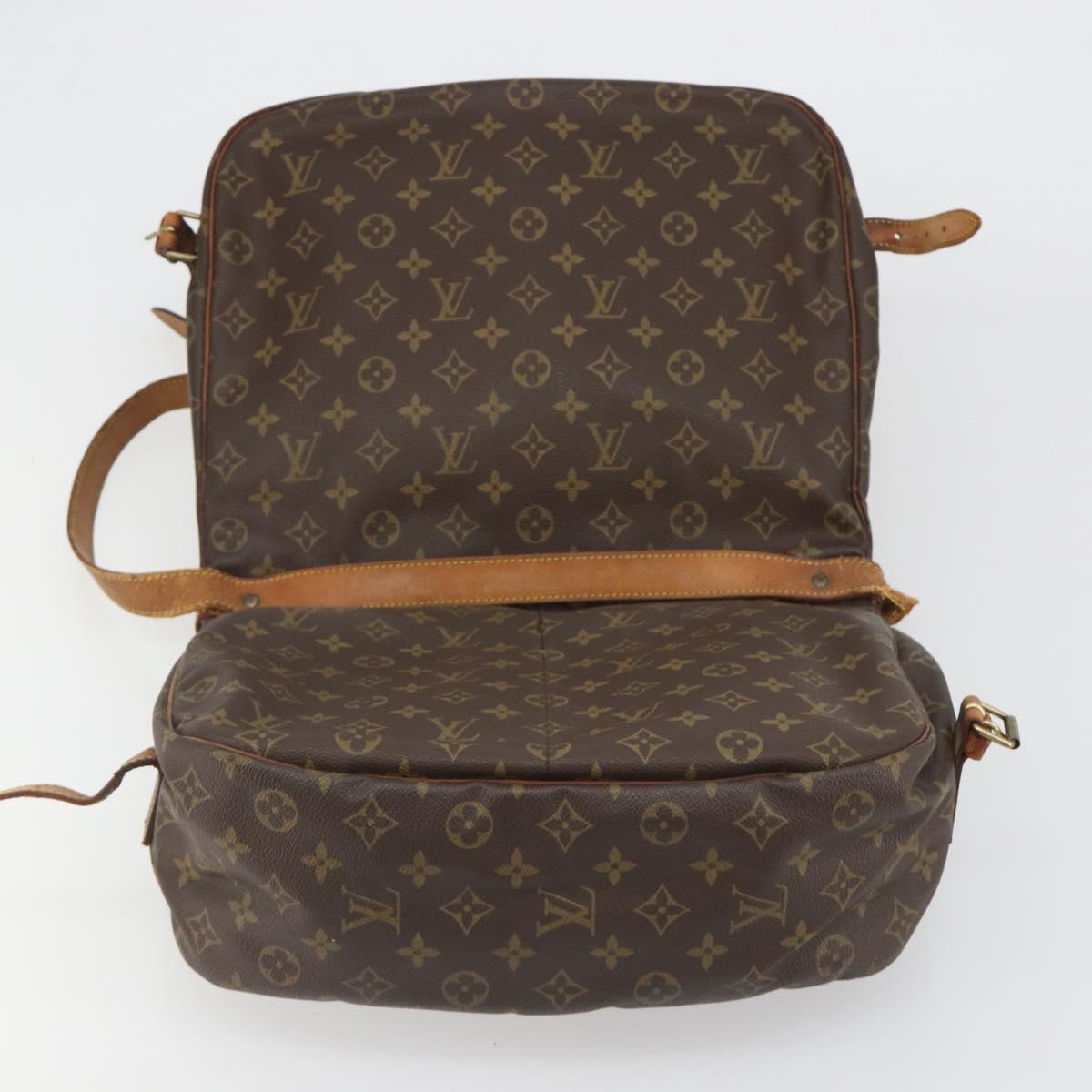 LOUIS VUITTON Monogram Saumur 35 Shoulder Bag M42254 LV Auth bs36035