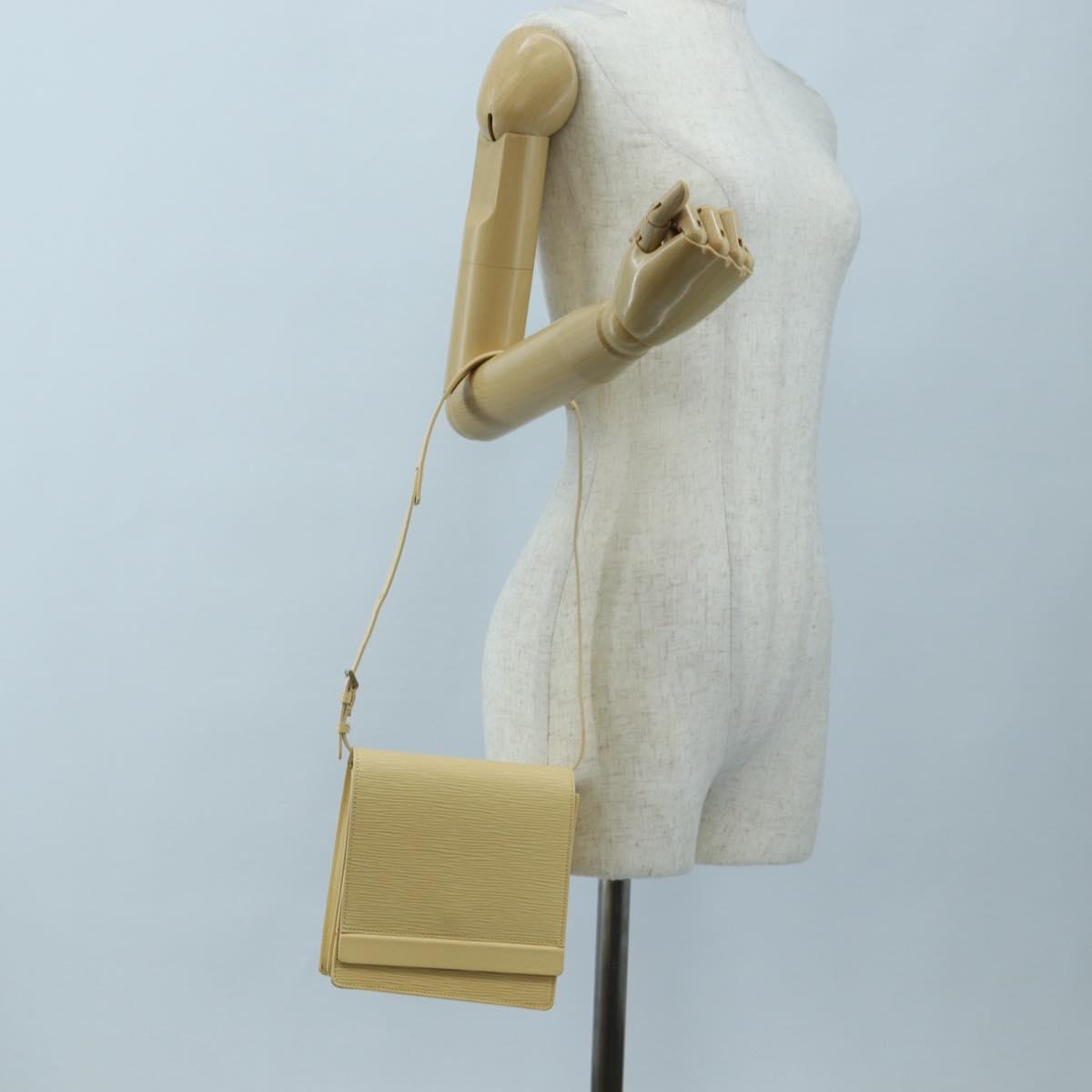 LOUIS VUITTON Epi Biarritz Vanille Square Bag Vanilla M5293A Auth bs36158A