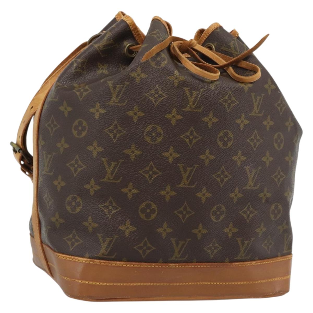 LOUIS VUITTON Monogram Petit Noe Shoulder Bag M42226 LV Auth bs36701
