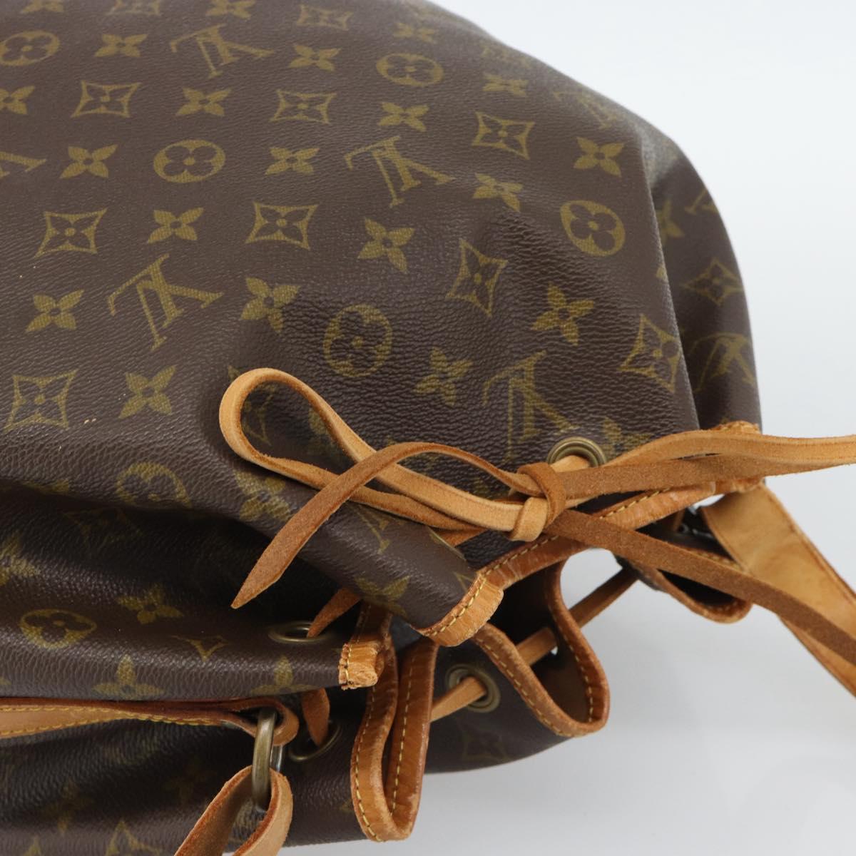 LOUIS VUITTON Monogram Petit Noe Shoulder Bag M42226 LV Auth bs36701