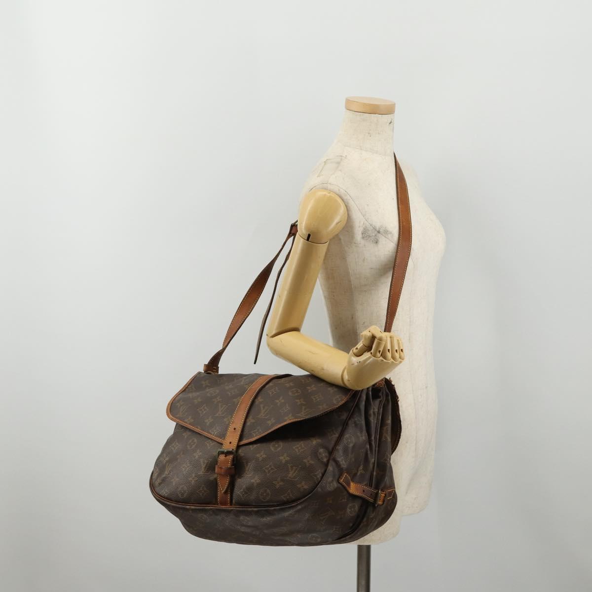 LOUIS VUITTON Monogram Saumur 35 Shoulder Bag M42254 LV Auth bs36807