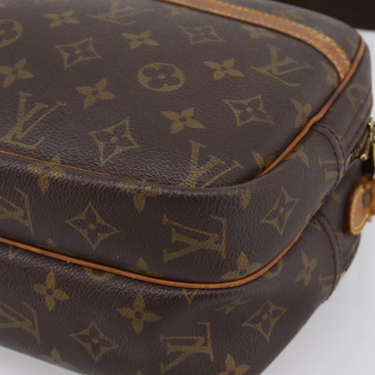 LOUIS VUITTON Monogram Reporter PM Shoulder Bag M45254 LV Auth bs36824