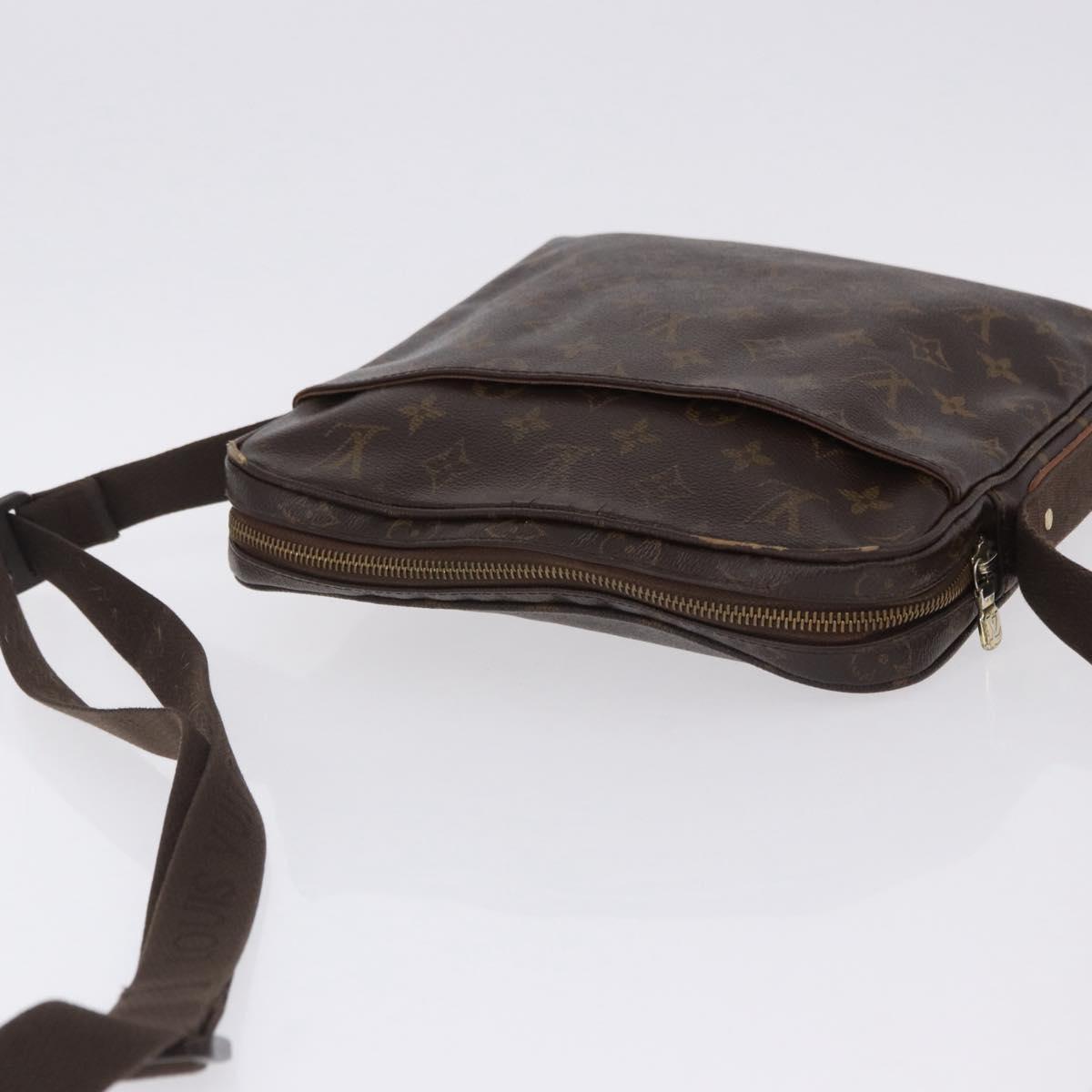 LOUIS VUITTON Monogram Trotteur Bobour Shoulder Bag M97037 LV Auth bs36886