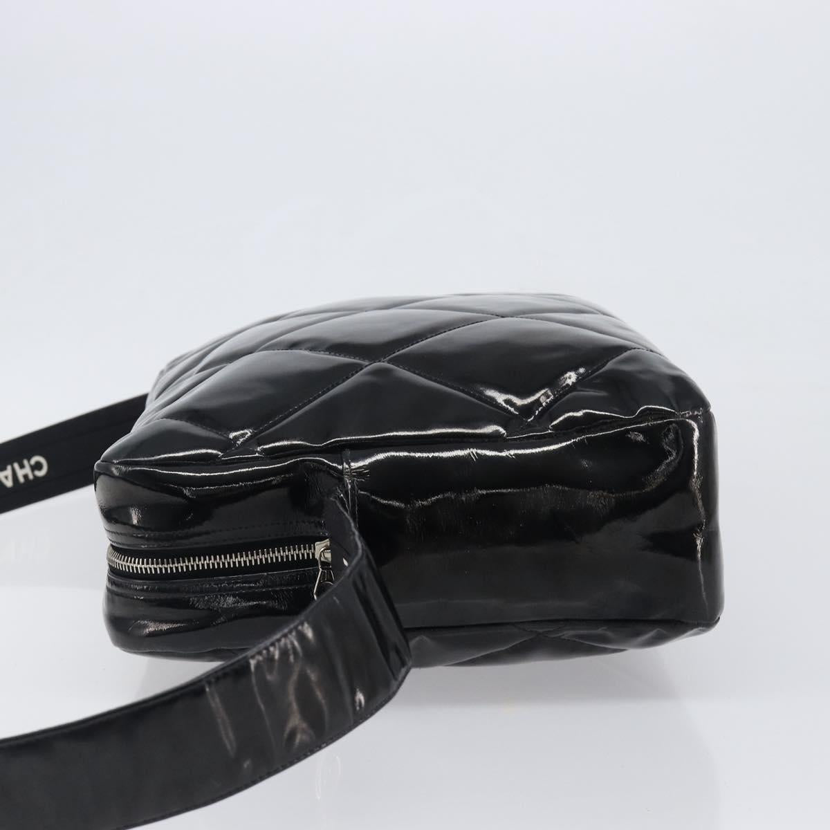 CHANEL Matelasse Shoulder Bag Patent leather Black Silver CC Auth bs36946