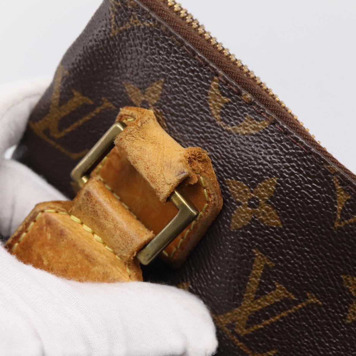LOUIS VUITTON Monogram Pochette Bosphore Shoulder Bag M40044 LV Auth bs36987
