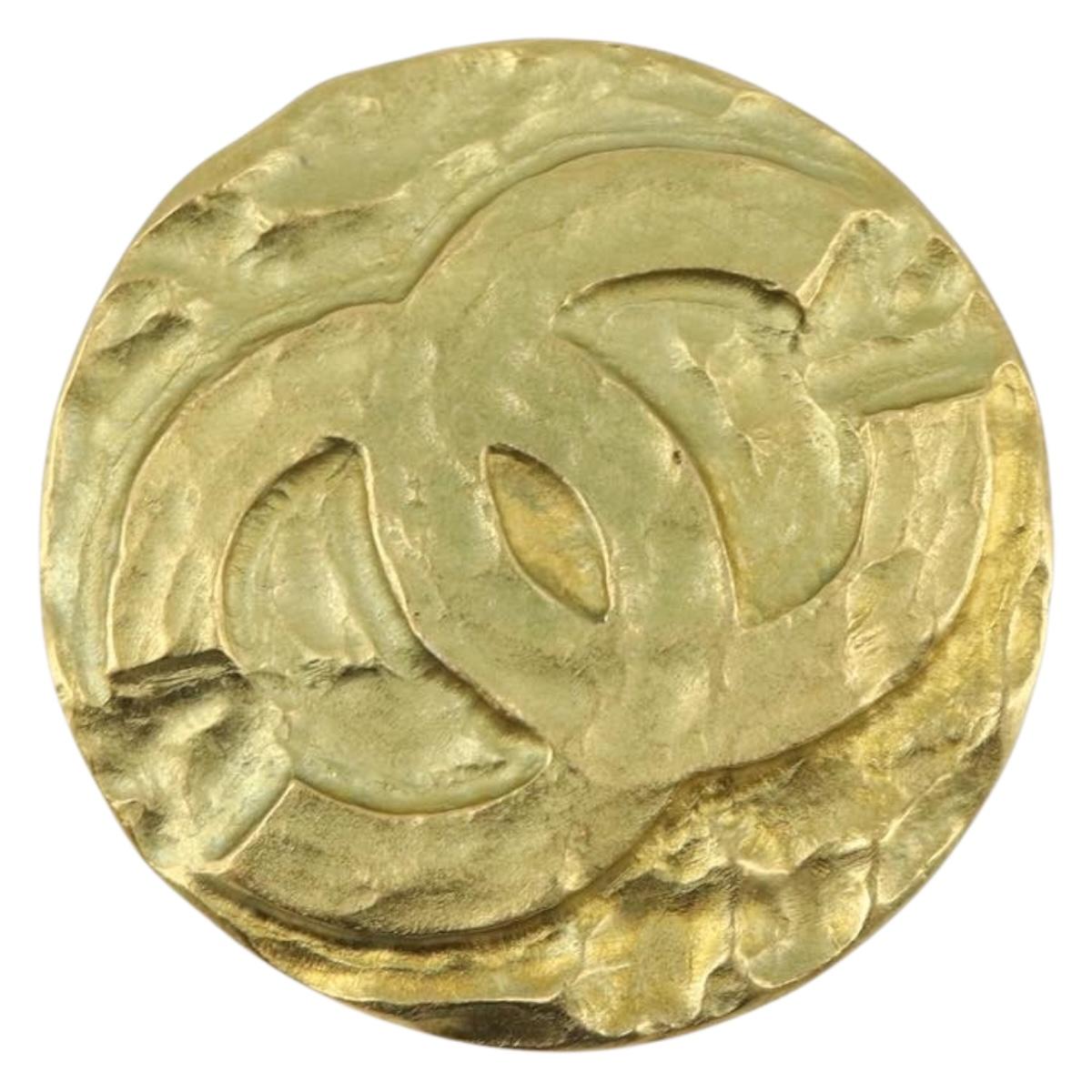 CHANEL Brooch Metal Gold Tone CC Auth bs37050V