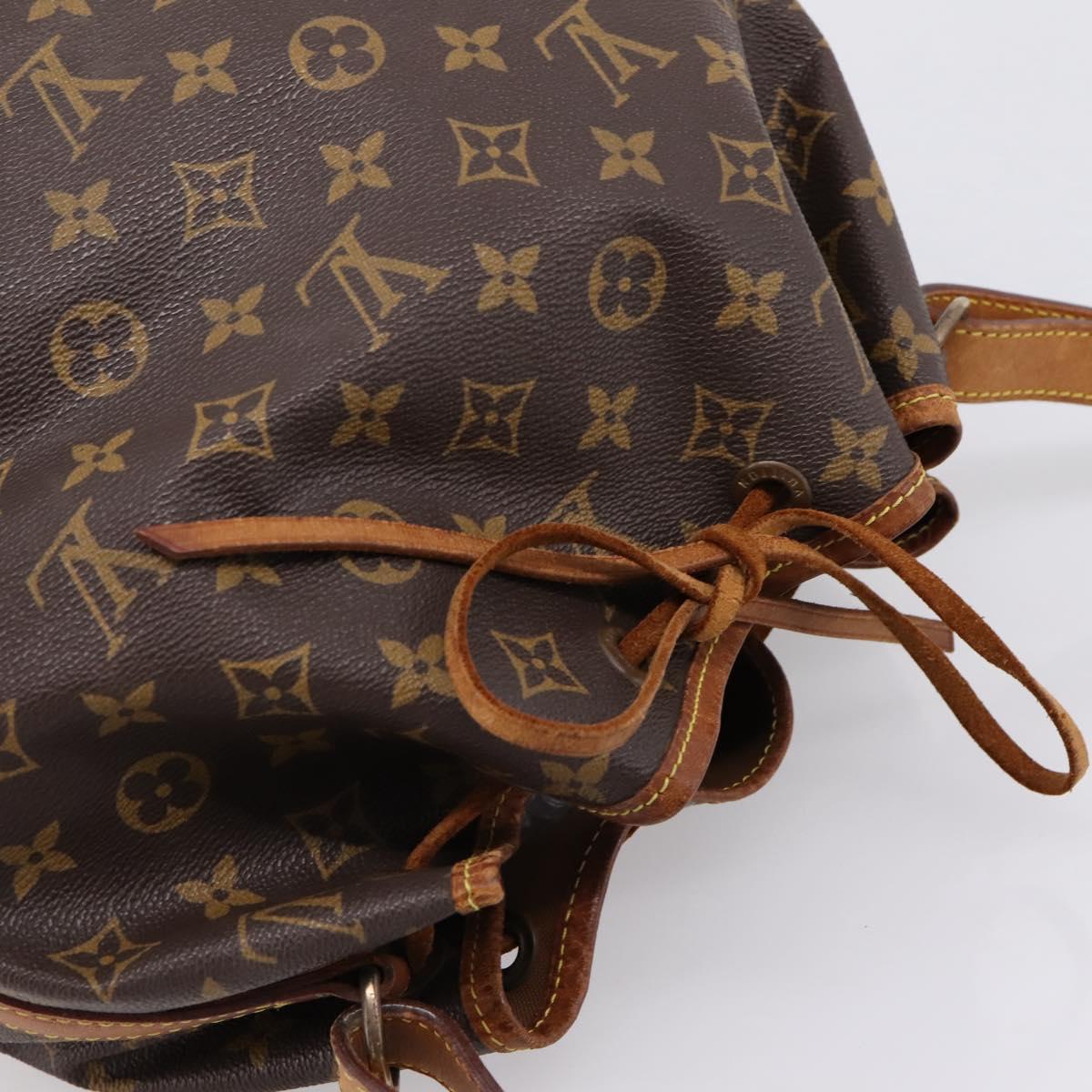 LOUIS VUITTON Monogram Petit Noe Shoulder Bag M42226 LV Auth bs37058