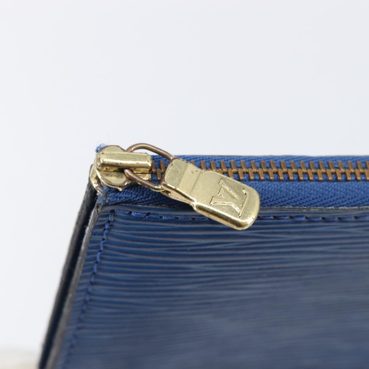 LOUIS VUITTON Epi Pochette Accessoires Accessory Pouch Blue M52985 Auth bs37126